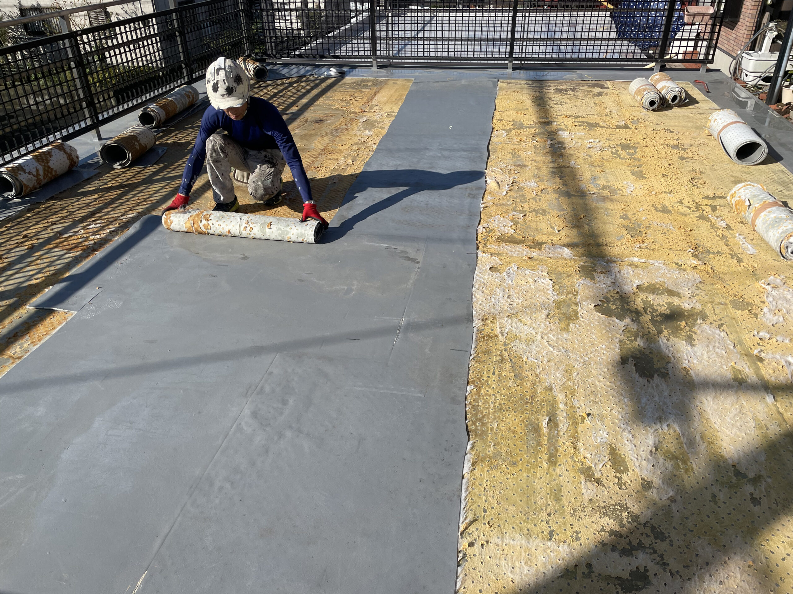 【車庫上バルコニー防水工事でメンテナンス完了！】バルコニー防水