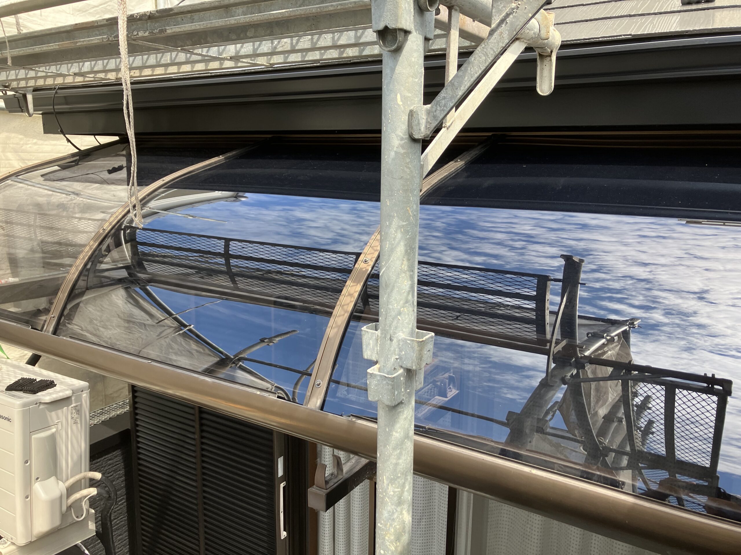 【ダークカラーでシックで洗練されたお家に♪】外壁・屋根・ベランダ防水・シーリング・テラスポリカ交換