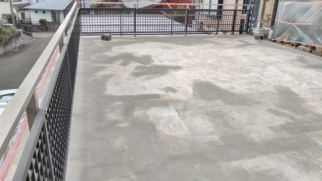 【車庫上バルコニー防水工事でメンテナンス完了！】バルコニー防水