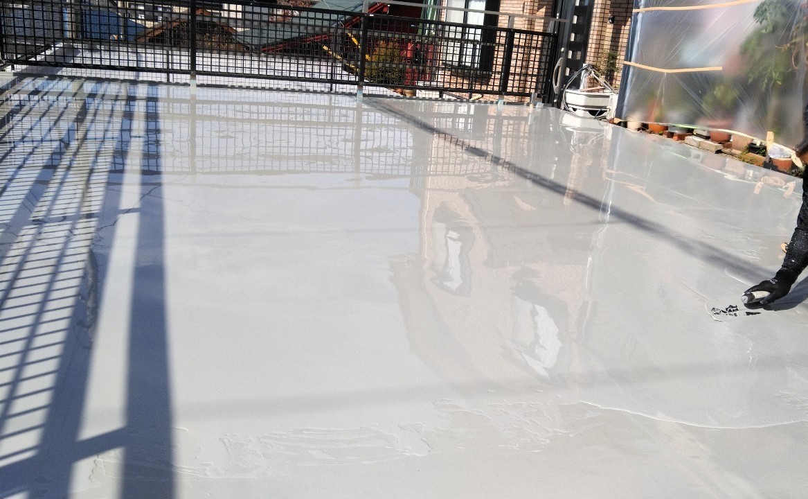 【車庫上バルコニー防水工事でメンテナンス完了！】バルコニー防水