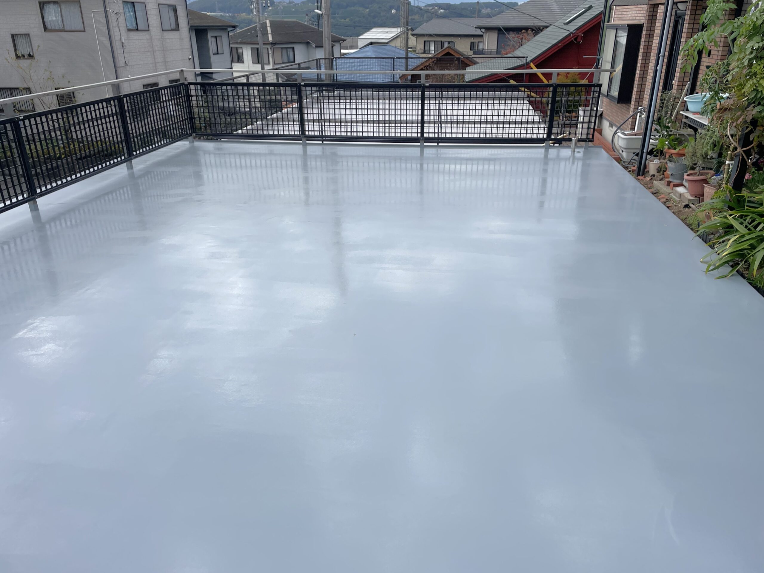 【車庫上バルコニー防水工事でメンテナンス完了！】バルコニー防水