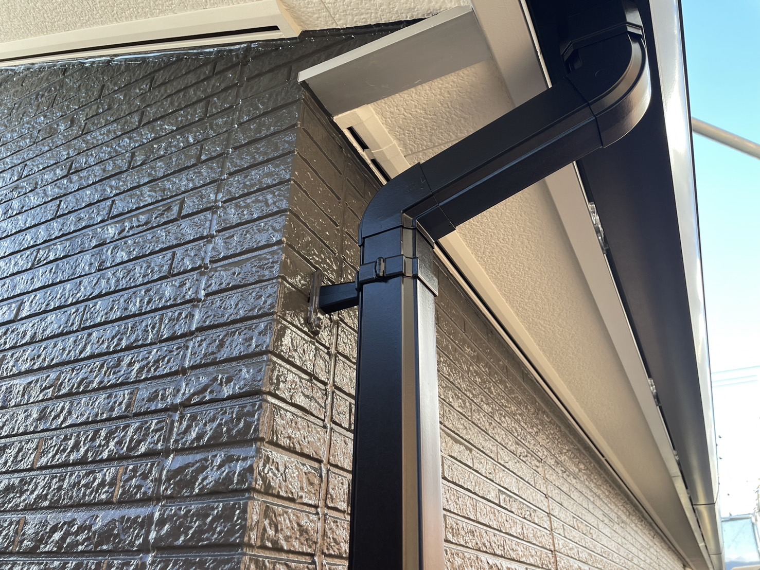 【シンプルモダンなお家からシックなカラーに♪】外壁塗装・シーリング工事